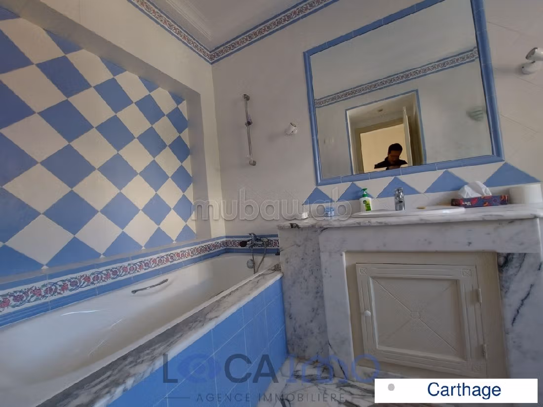 Meravigliosa villa in affitto a Carthage. 5 belle camere da letto. Piscina. 