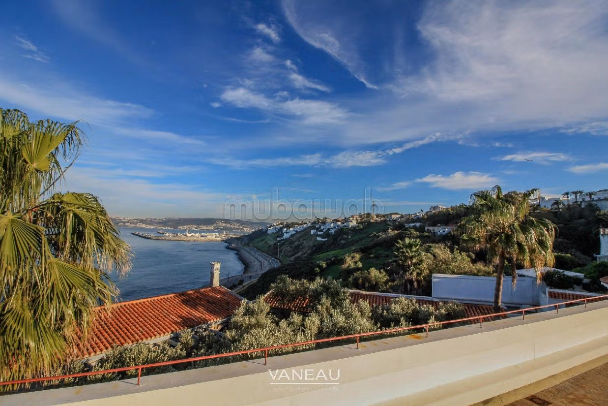 Tanger somptueuse propriété dominant la mer