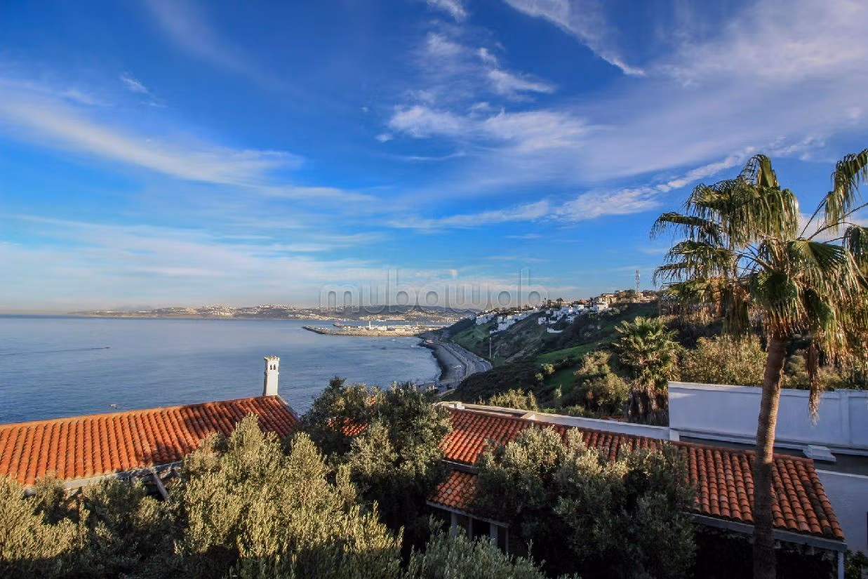 Tanger somptueuse propriété dominant la mer