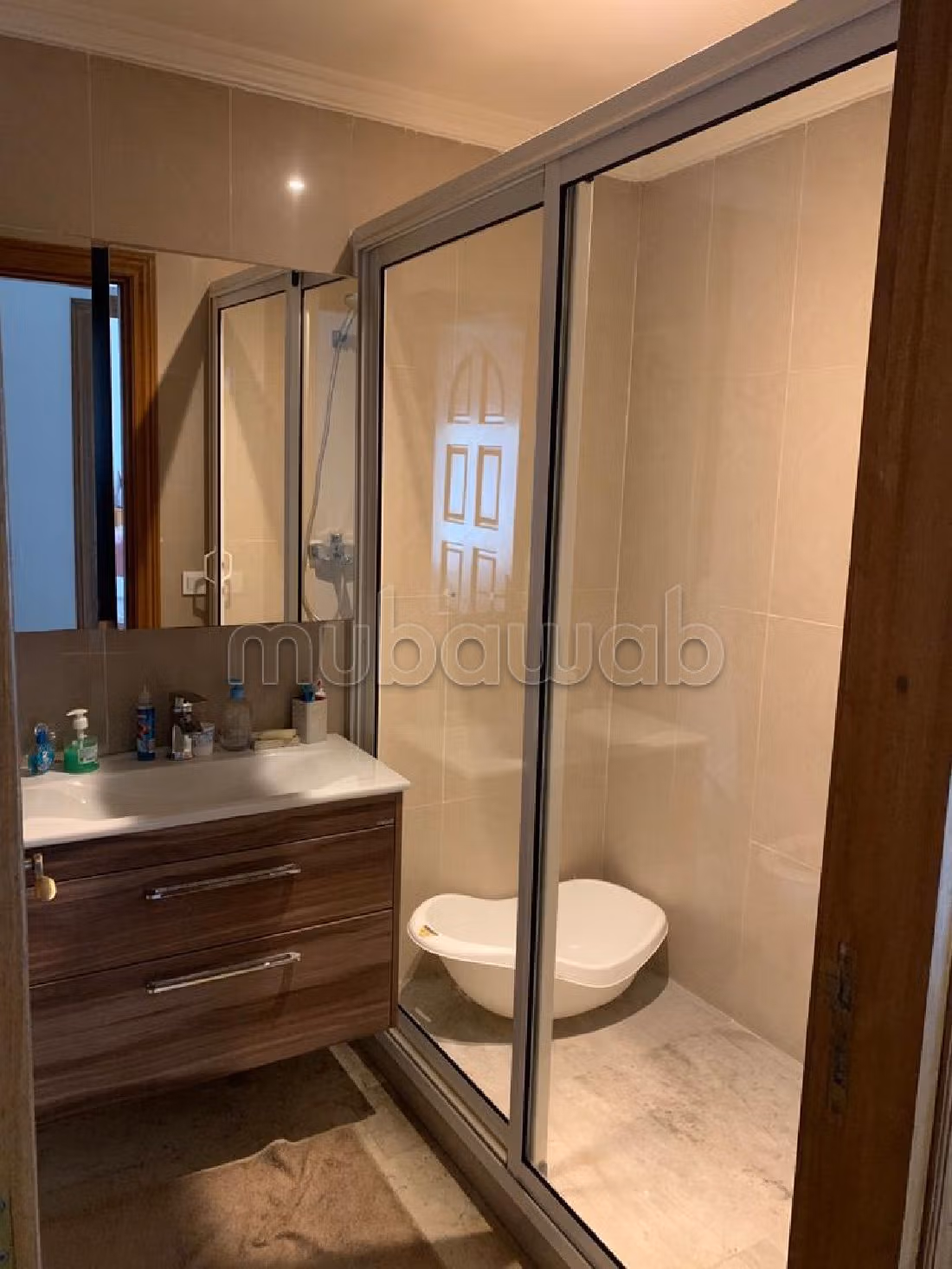 Koopappartementen beschikbaar in Racine. Totale oppervlakte 187 m². Tuin en lift