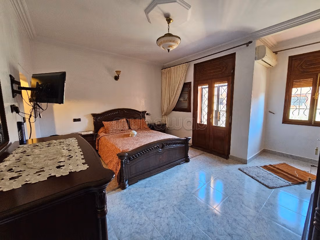 Une villa au centre ville Amerchiche