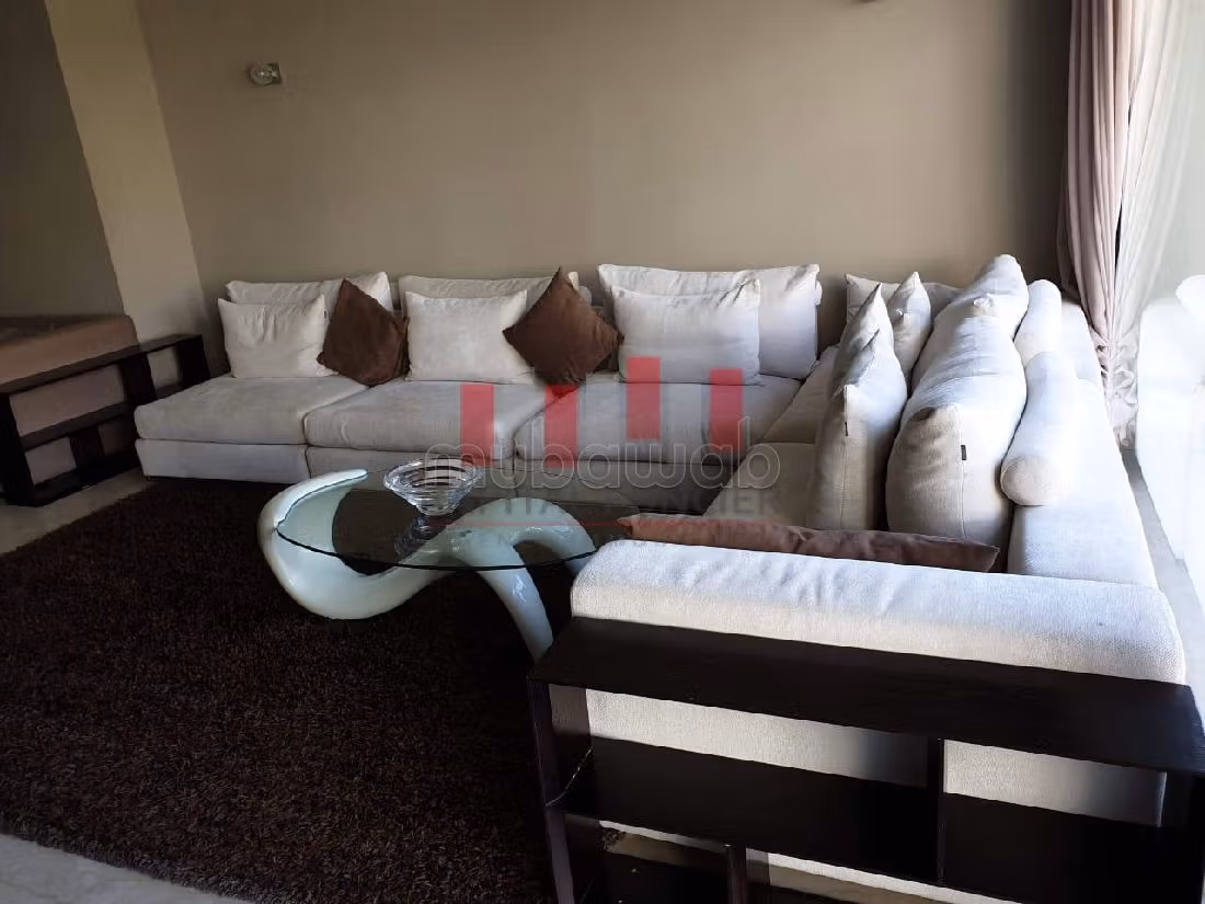 Magnífico piso en alquiler en Ain Diab. 3 hermosas habitaciones. Mobiliario