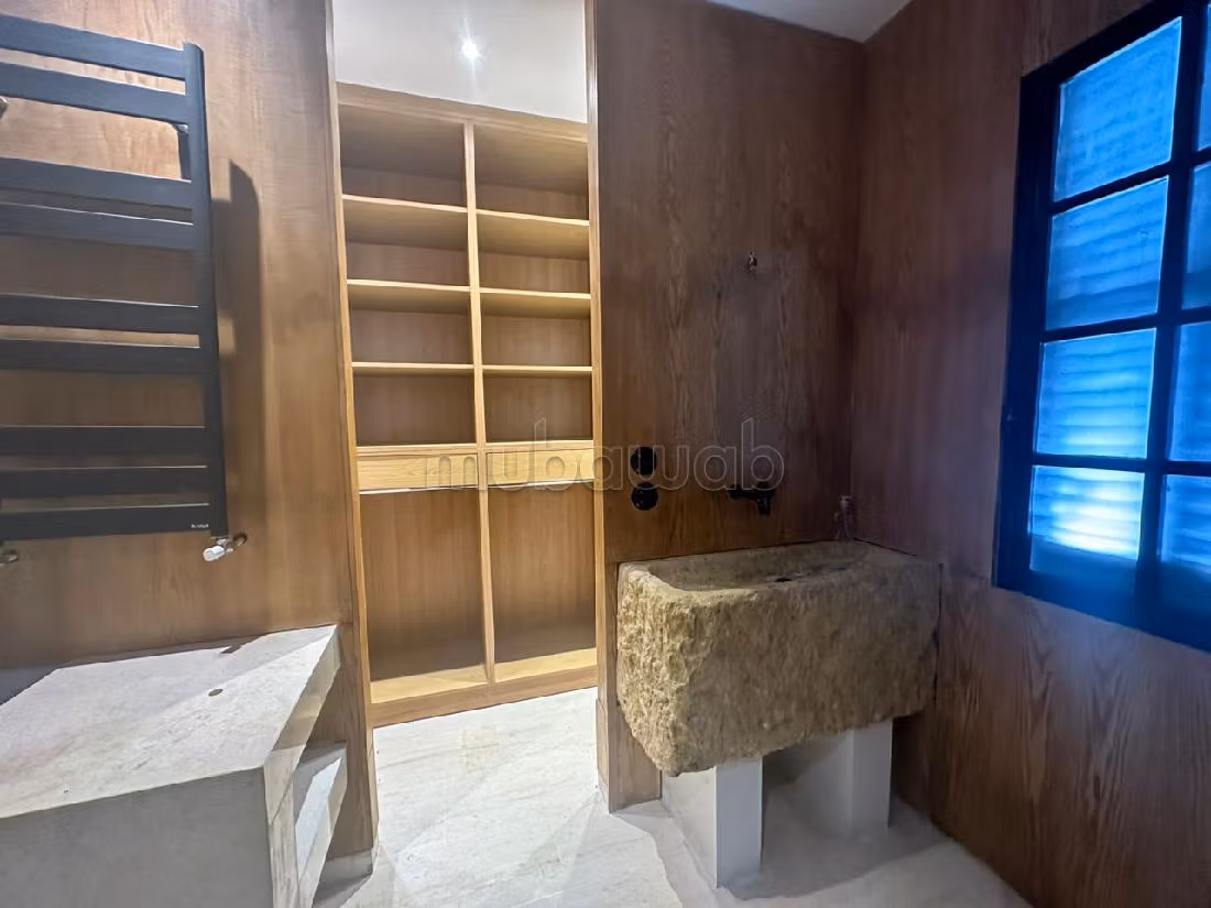 Magnifica casa di lusso in affitto a Carthage. 3 camere da letto. Doppi vetri e riscaldamento. 
