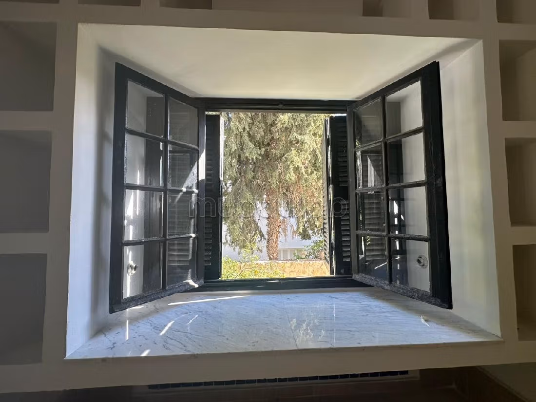 Magnifica casa di lusso in affitto a Carthage. 3 camere da letto. Doppi vetri e riscaldamento. 
