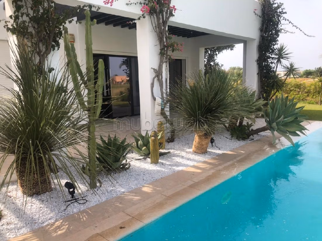 A Louer magnifique Villa Meublée á Gammarth