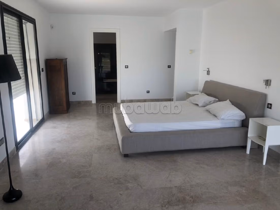 A Louer magnifique Villa Meublée á Gammarth