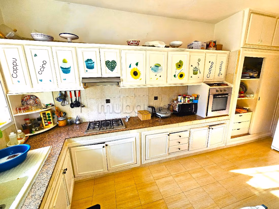 Fabulous house for sale in Plage rose marée. Dimension 336 m². Dressing room. 