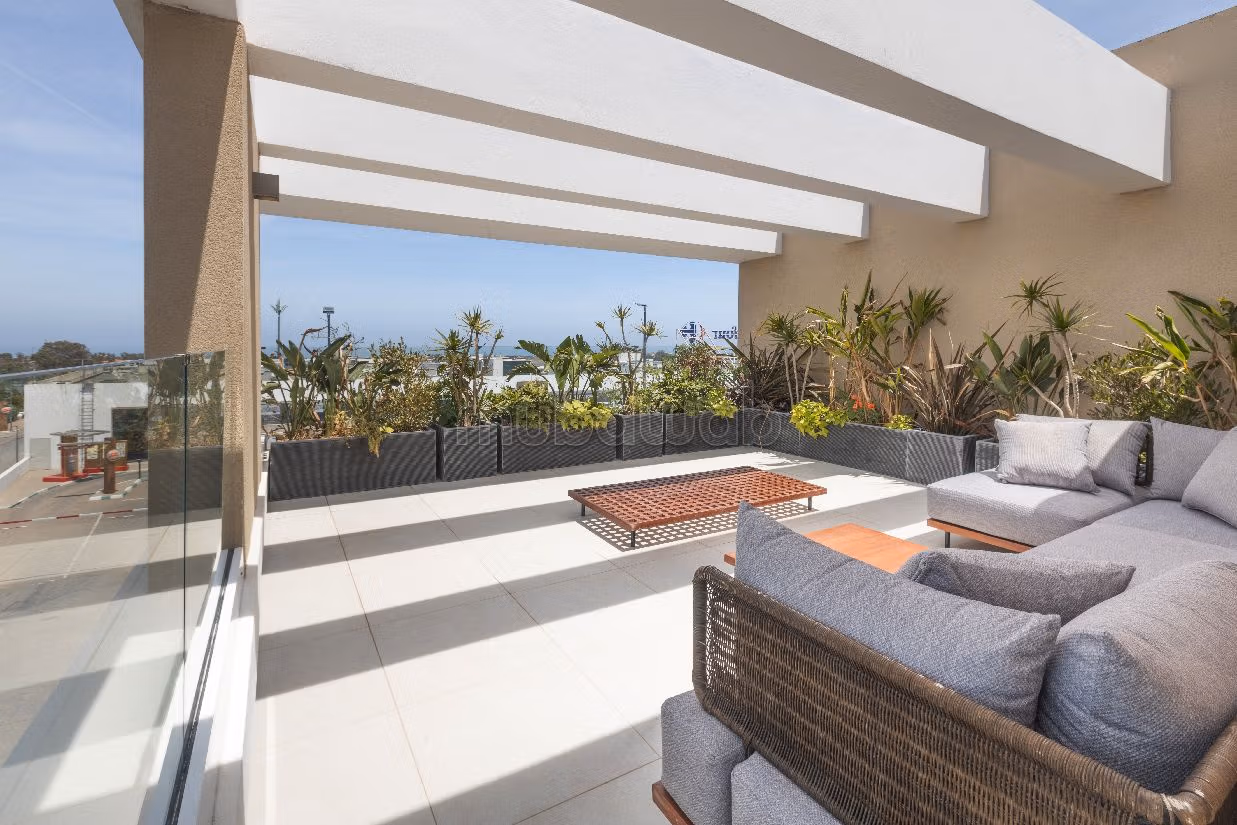 Somptueuse villa à vendre à Dar Bouazza