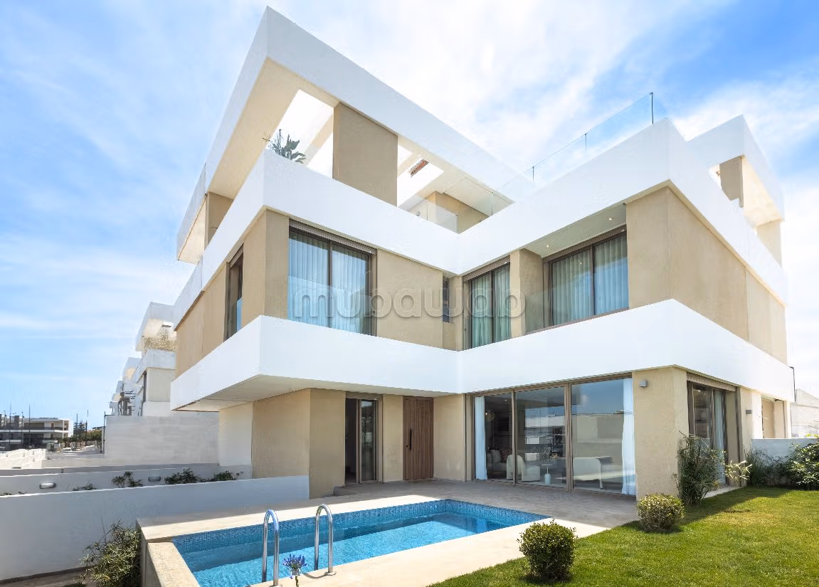 Somptueuse villa à vendre à Dar Bouazza. Superficie 250 m²