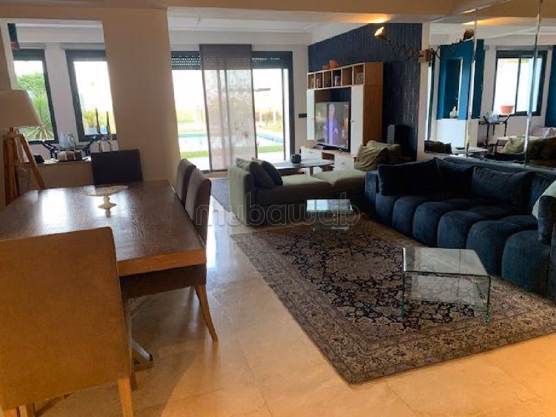 3-bed room flat with its a large swiming-pool and garden, in Bouskoura for sale