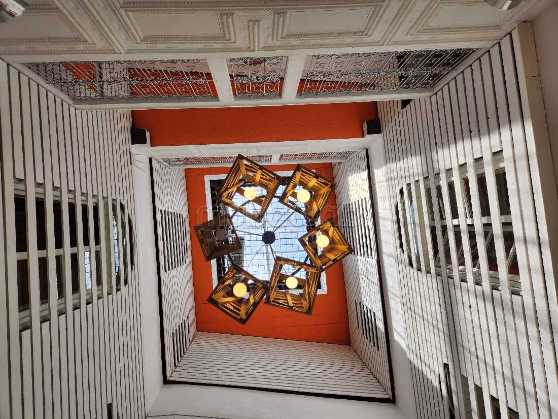 Te koop: riads in Talaa. 9 Ruimtes. Marokkaanse woonkamer en satellietschotel. 