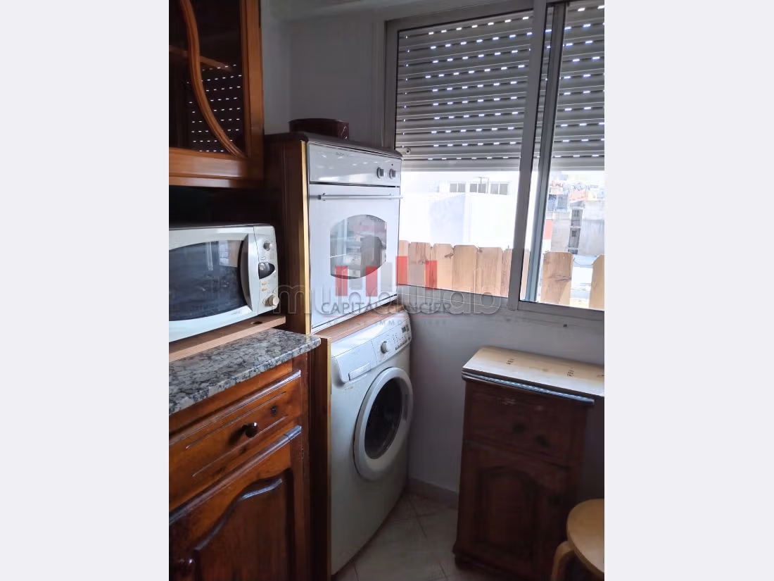 شقة للكراء بأنفا. 2 غرف. مفروشة