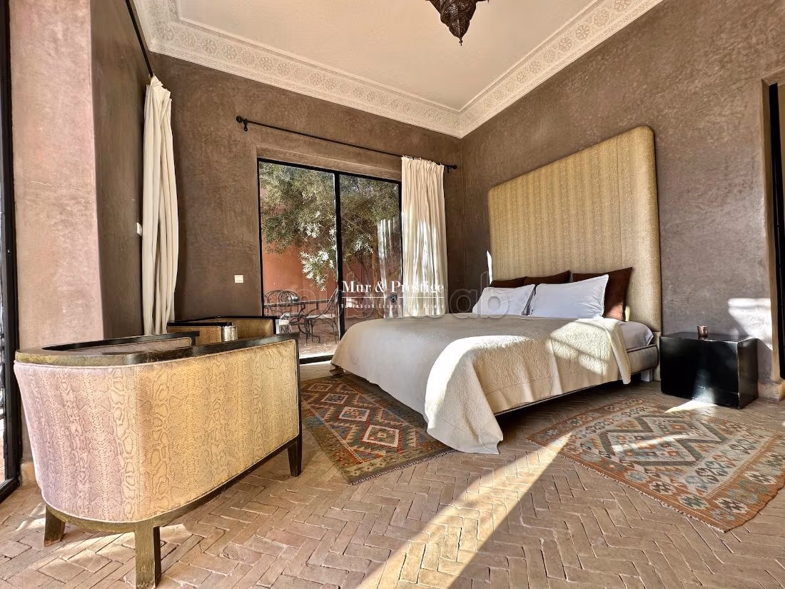 Villa's en luxe woningen om te kopen in Route de Fez. 6 Kamers. Met airconditioning