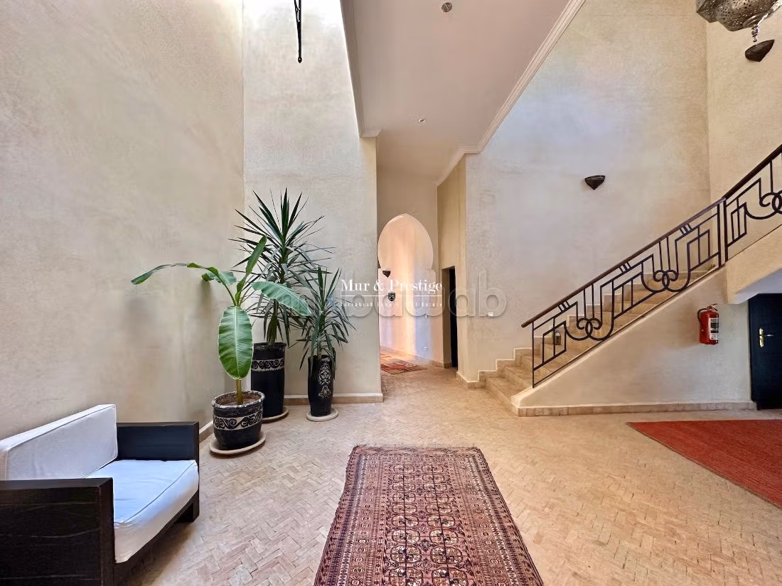 Villa's en luxe woningen om te kopen in Route de Fez. 6 Kamers. Met airconditioning