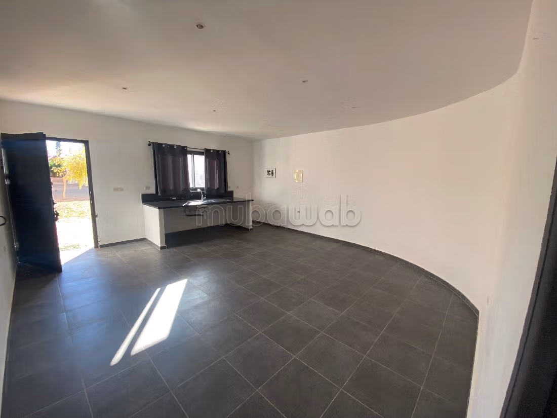 Huizen om te kopen in Arrière Pays. Oppervlakte 320 m². Volledig gemeubileerd