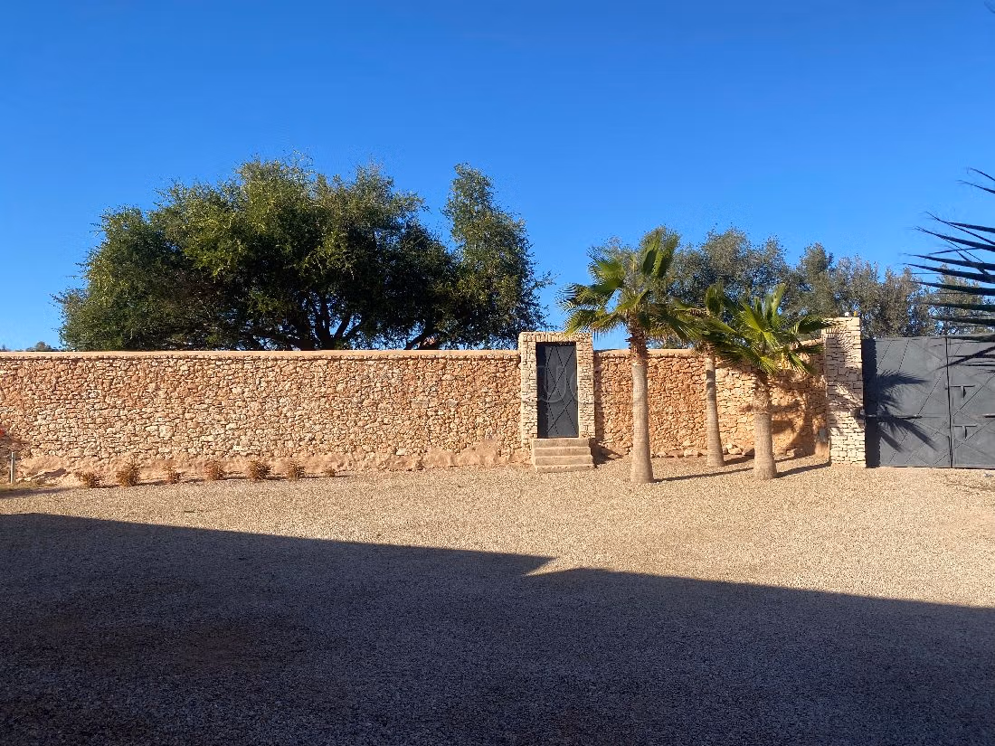 Huizen om te kopen in Arrière Pays. Oppervlakte 320 m². Volledig gemeubileerd