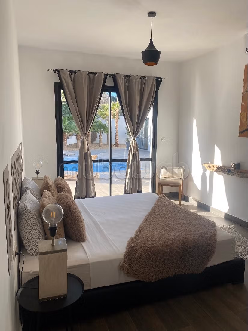 Huizen om te kopen in Arrière Pays. Oppervlakte 320 m². Volledig gemeubileerd