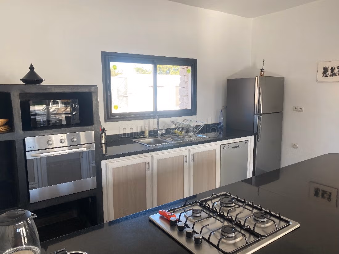 Huizen om te kopen in Arrière Pays. Oppervlakte 320 m². Volledig gemeubileerd