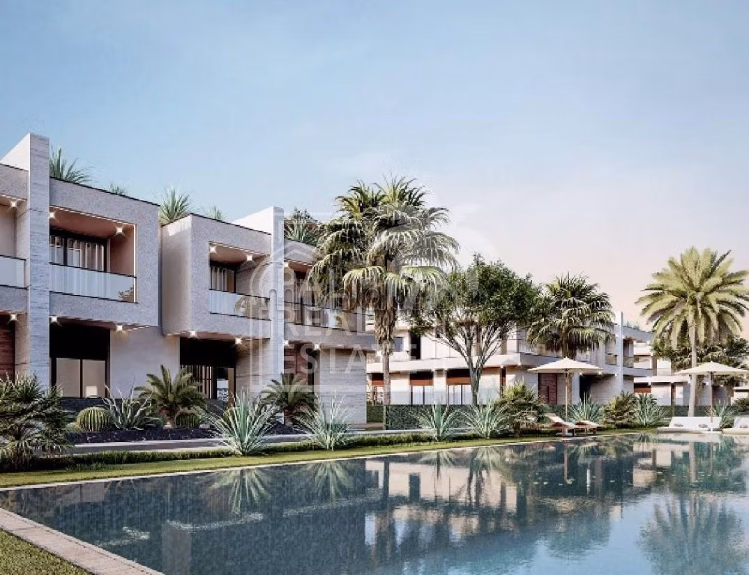 Casa de alto standing en venta en Route de l'Ourika. 4 dormitorios. Chimenea funcional, piscina grande