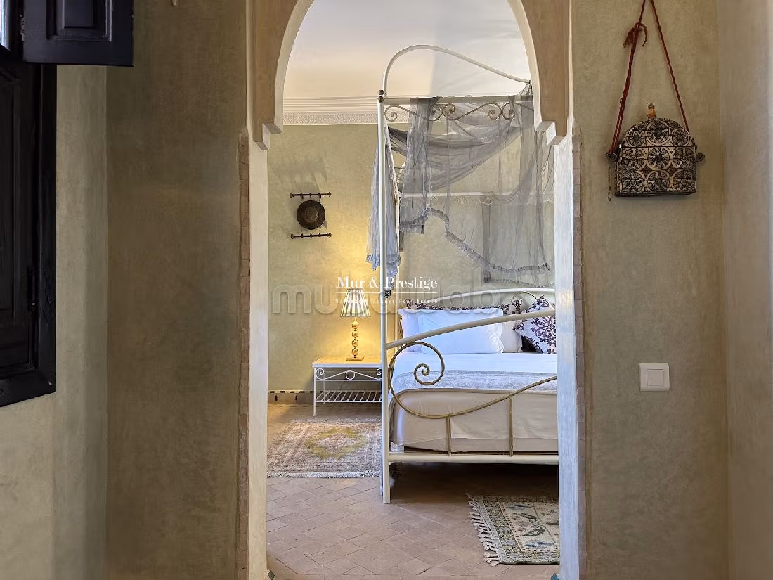 Villa di lusso in vendita a Route de Fez. Superficie totale 1800 m². Con camino e piscina