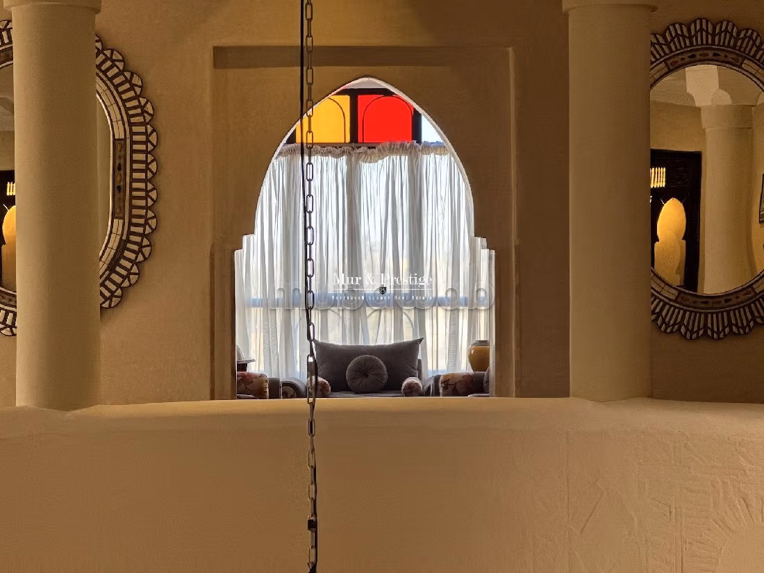 Villa di lusso in vendita a Route de Fez. Superficie totale 1800 m². Con camino e piscina