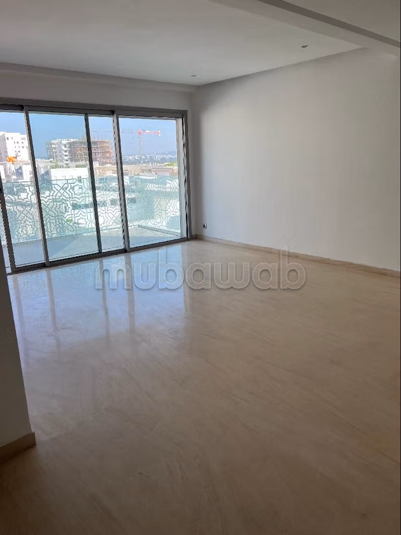 Très bel appartement 2 chambres vide CFC