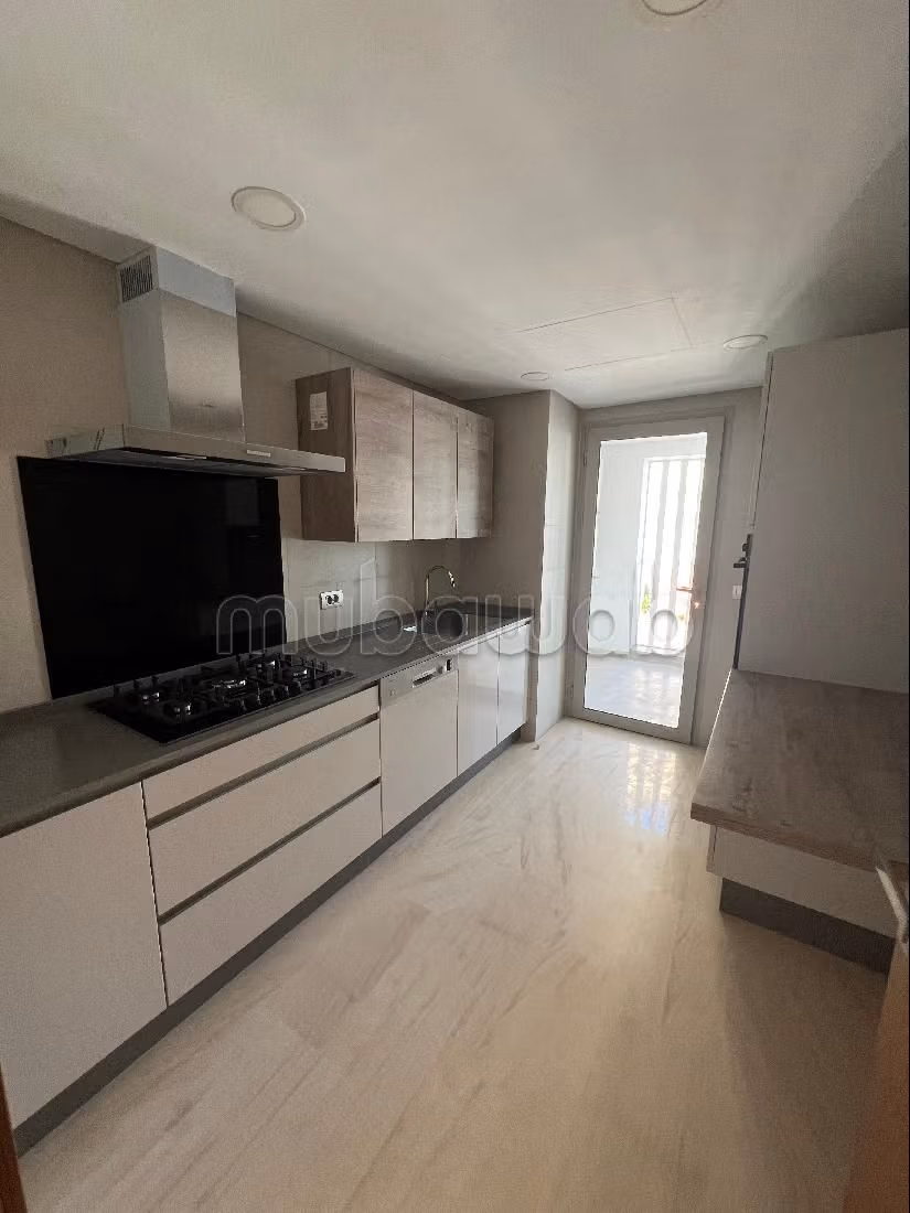 Très bel appartement 2 chambres vide CFC