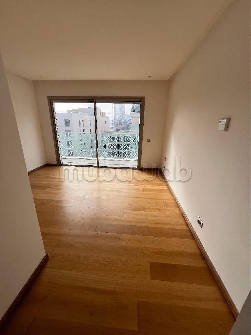 Très bel appartement 2 chambres vide CFC