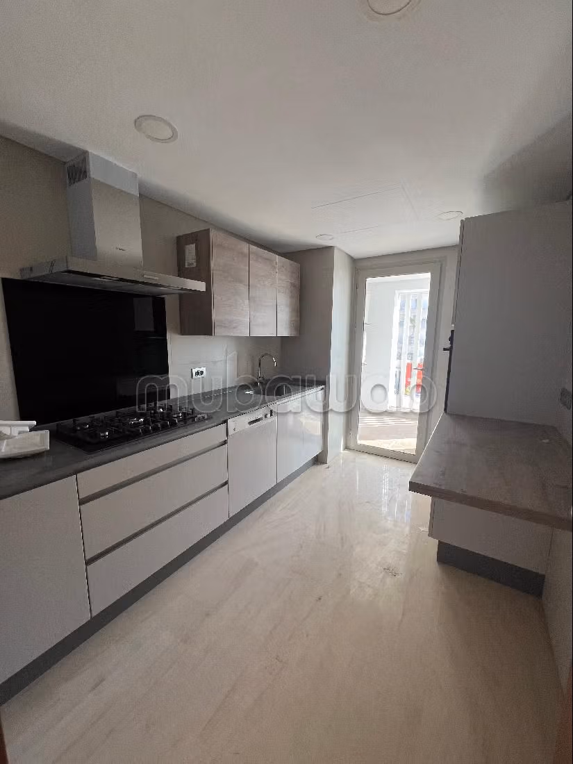 Très bel appartement 2 chambres vide CFC