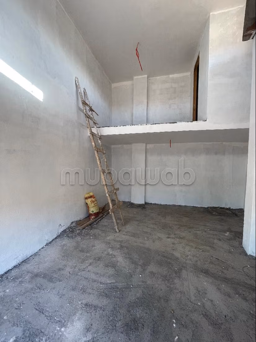 Offices & shops for sale in Mhamid. Area 34 m². Thermal insulation and soundproofing. 
