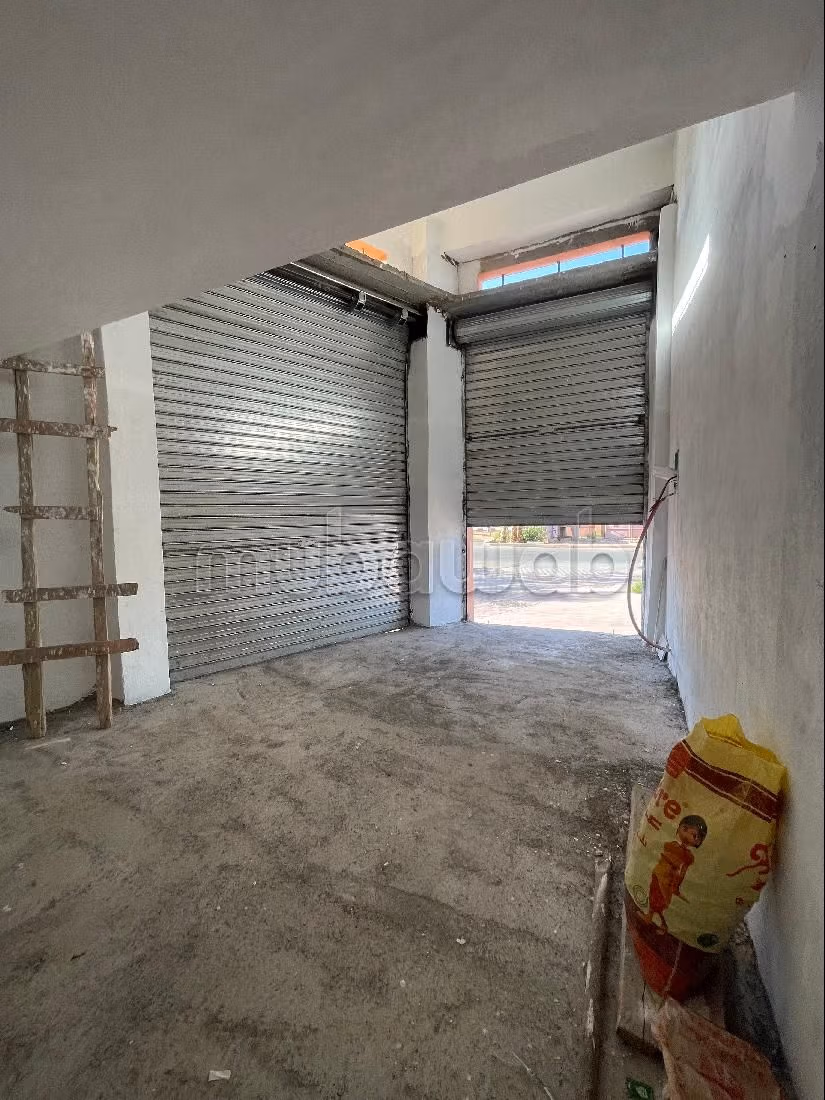 Offices & shops for sale in Mhamid. Area 34 m². Thermal insulation and soundproofing. 