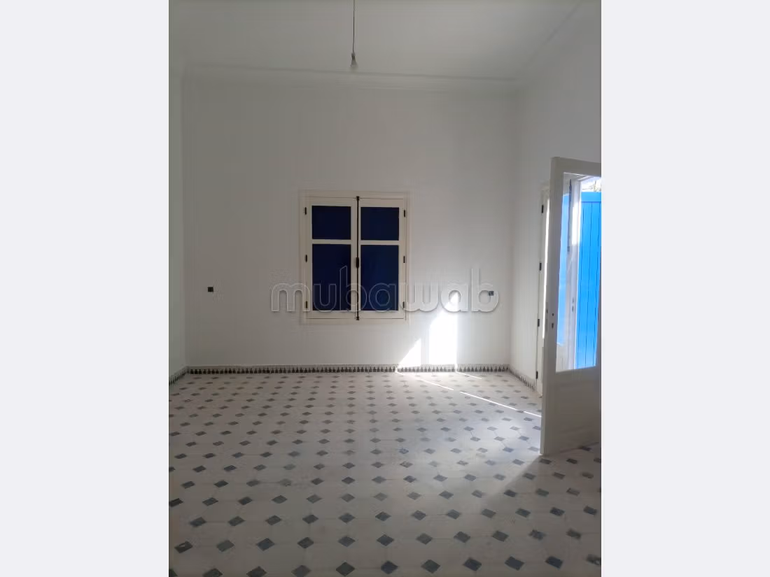 High quality house for sale in Agafay. 4 comfortable rooms. View of the mountains and reinforced door. 