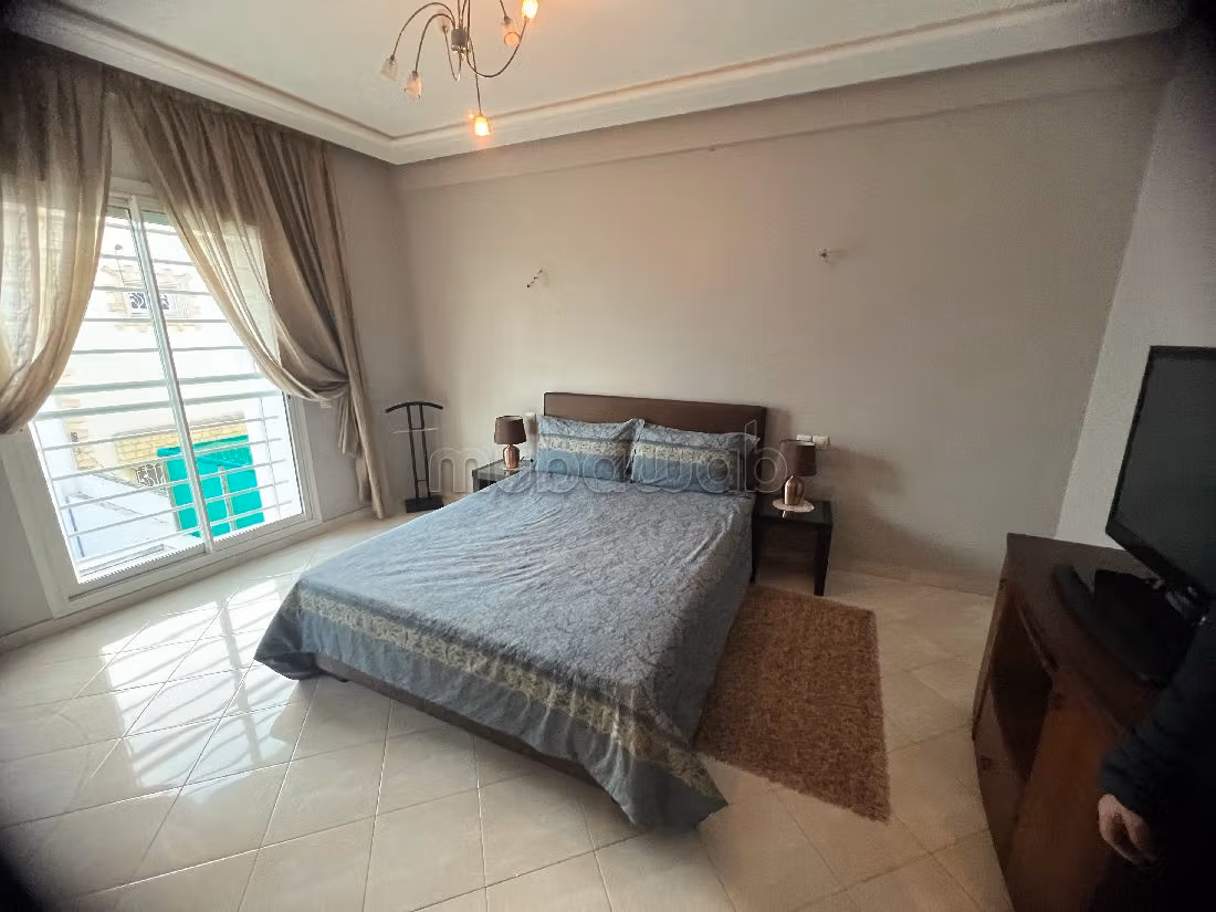 Luxury villa for sale. Total area 520 m². Gardeners, Large terrace.