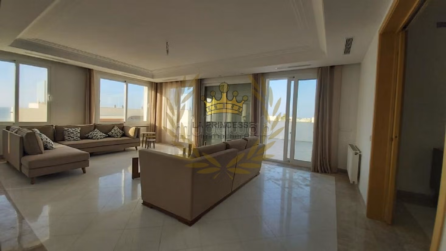 Magnificent villa for rent in Gammarth. 4 lovely rooms. Dressing room. 