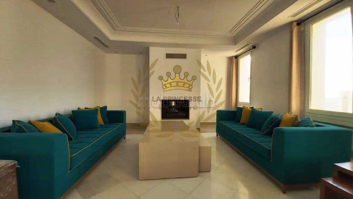 Magnificent villa for rent in Gammarth. 4 lovely rooms. Dressing room. 