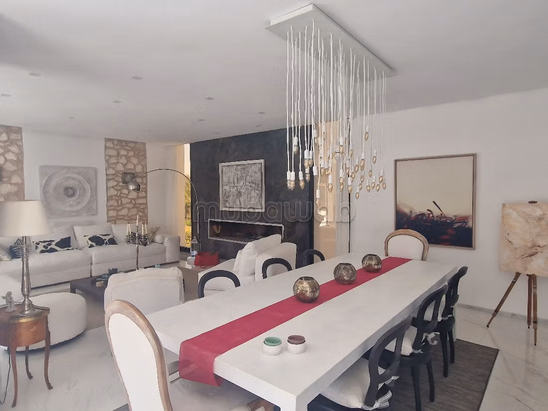 Sublime Villa avec piscine et magnifique jardin avec VNA