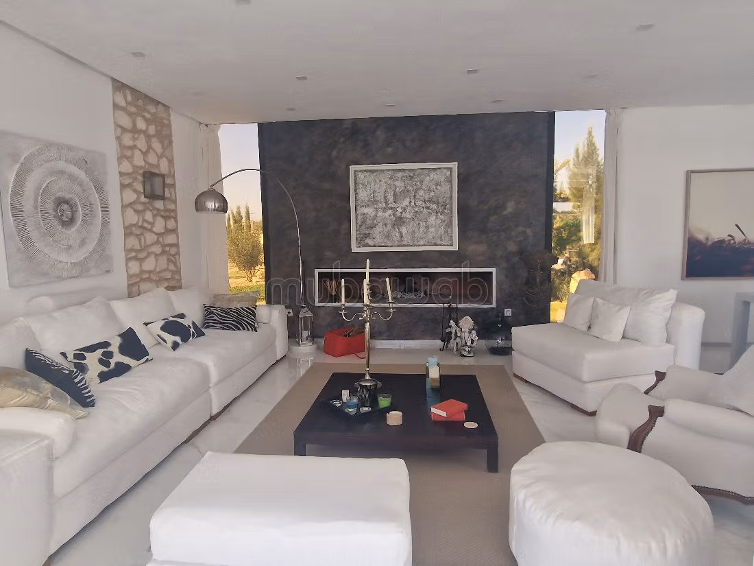 Sublime Villa avec piscine et magnifique jardin avec VNA