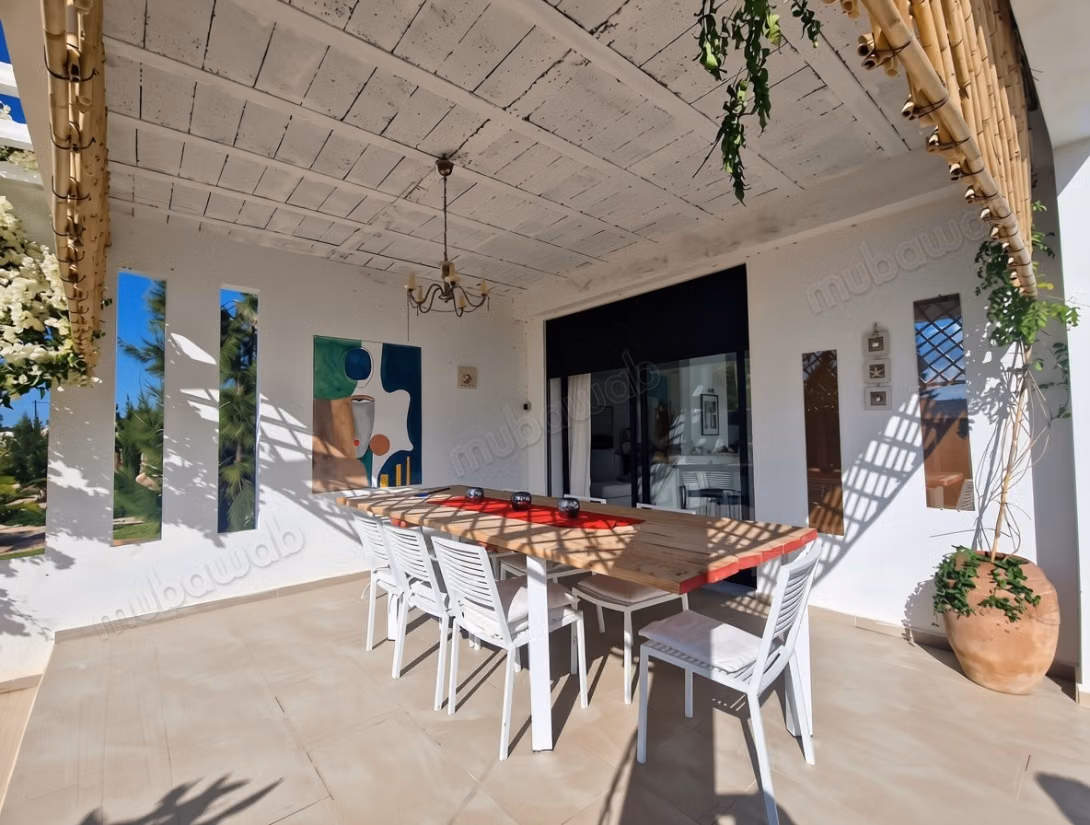 Sublime Villa avec piscine et magnifique jardin avec VNA