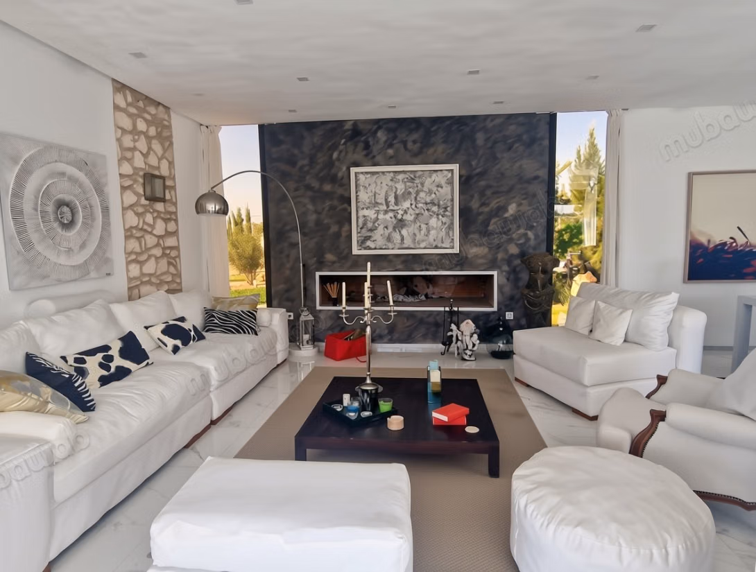 Sublime Villa avec piscine et magnifique jardin avec VNA