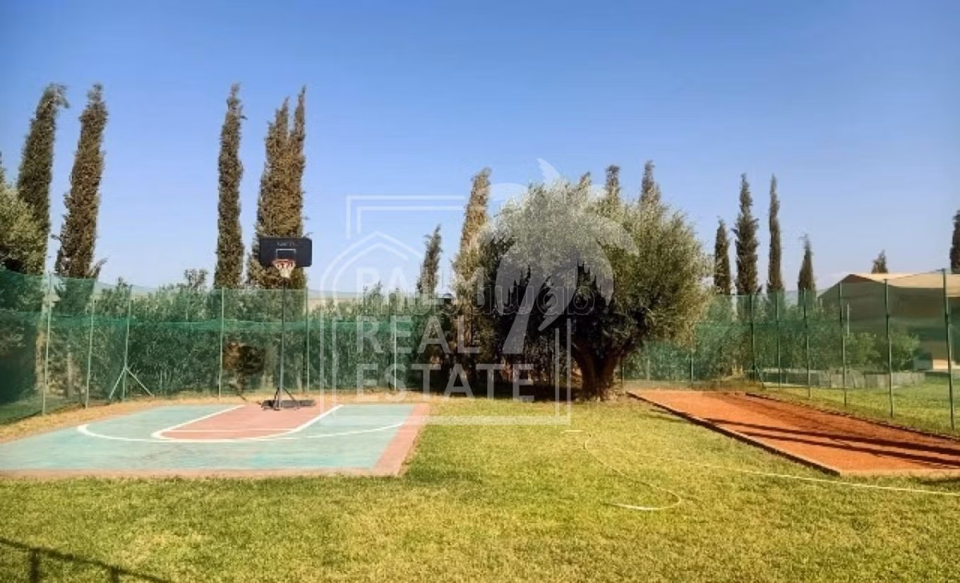 Esplendida villa en venta en Route de Ouarzazate. 6 habitaciones. 
