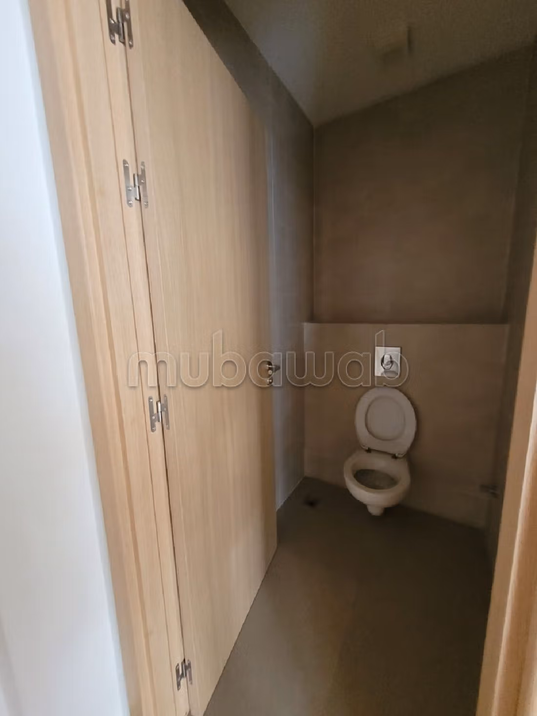 Bureau de 104m² en location à Technopole 2