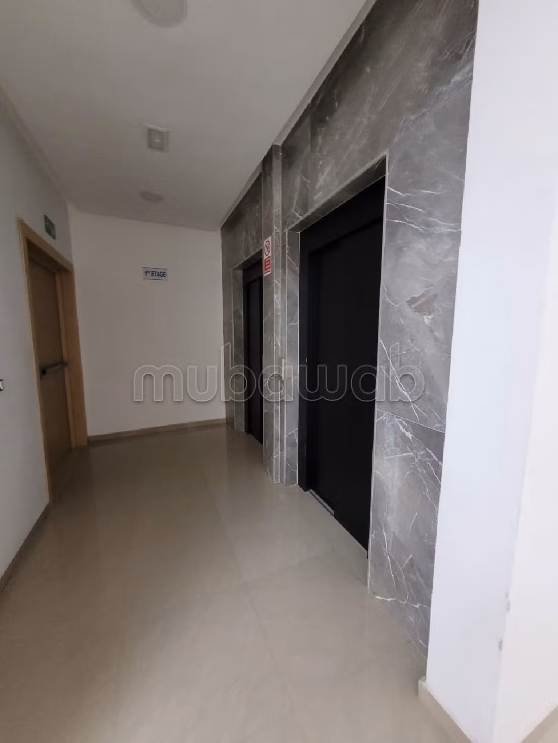 Bureau de 104m² en location à Technopole 2