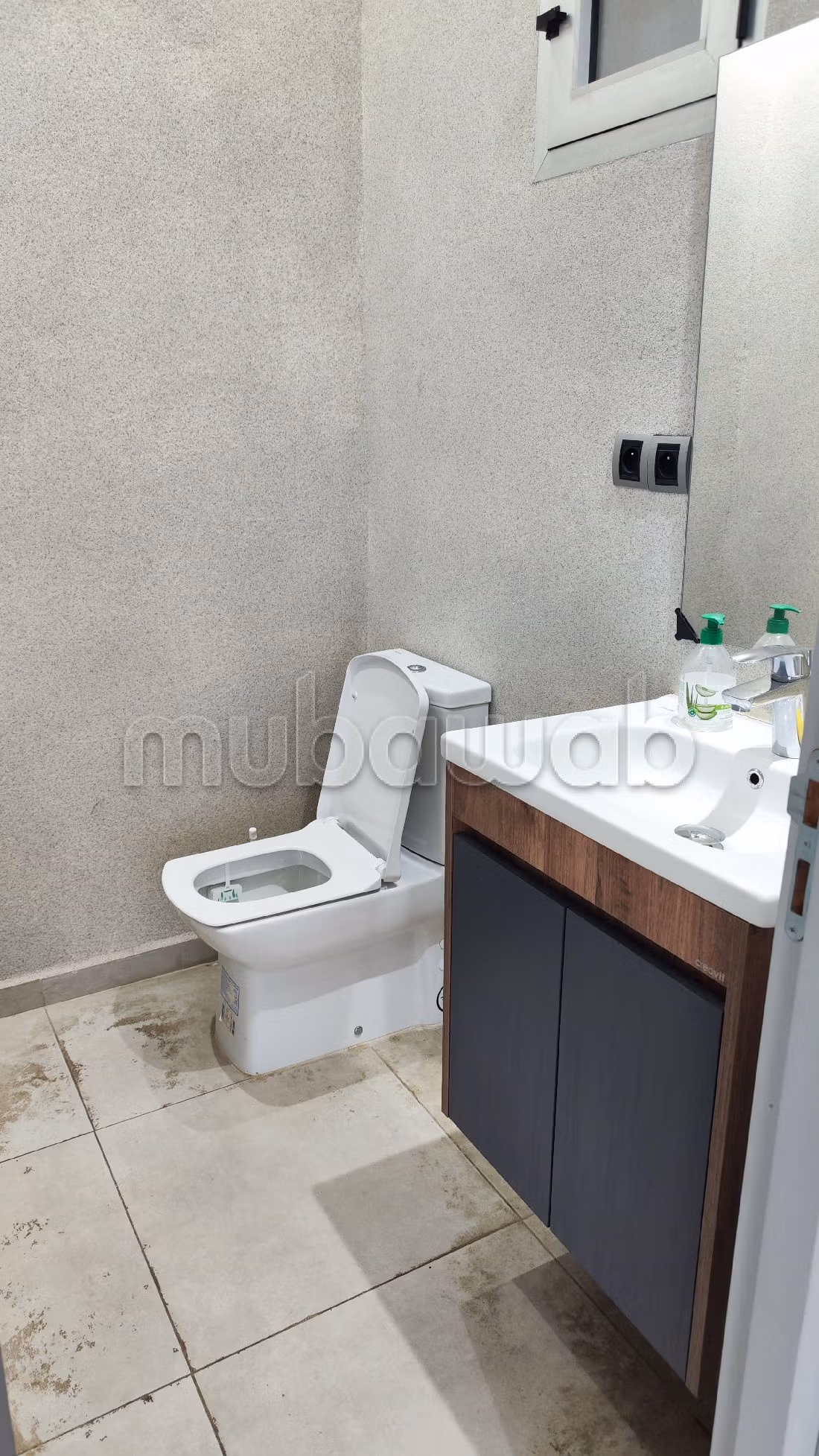 Offices for rent in Sidi Maarouf. Area of 91 m². 