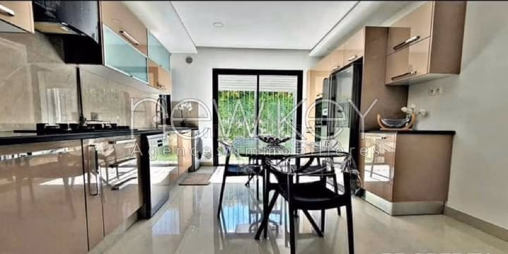 Magnifique villa meublée