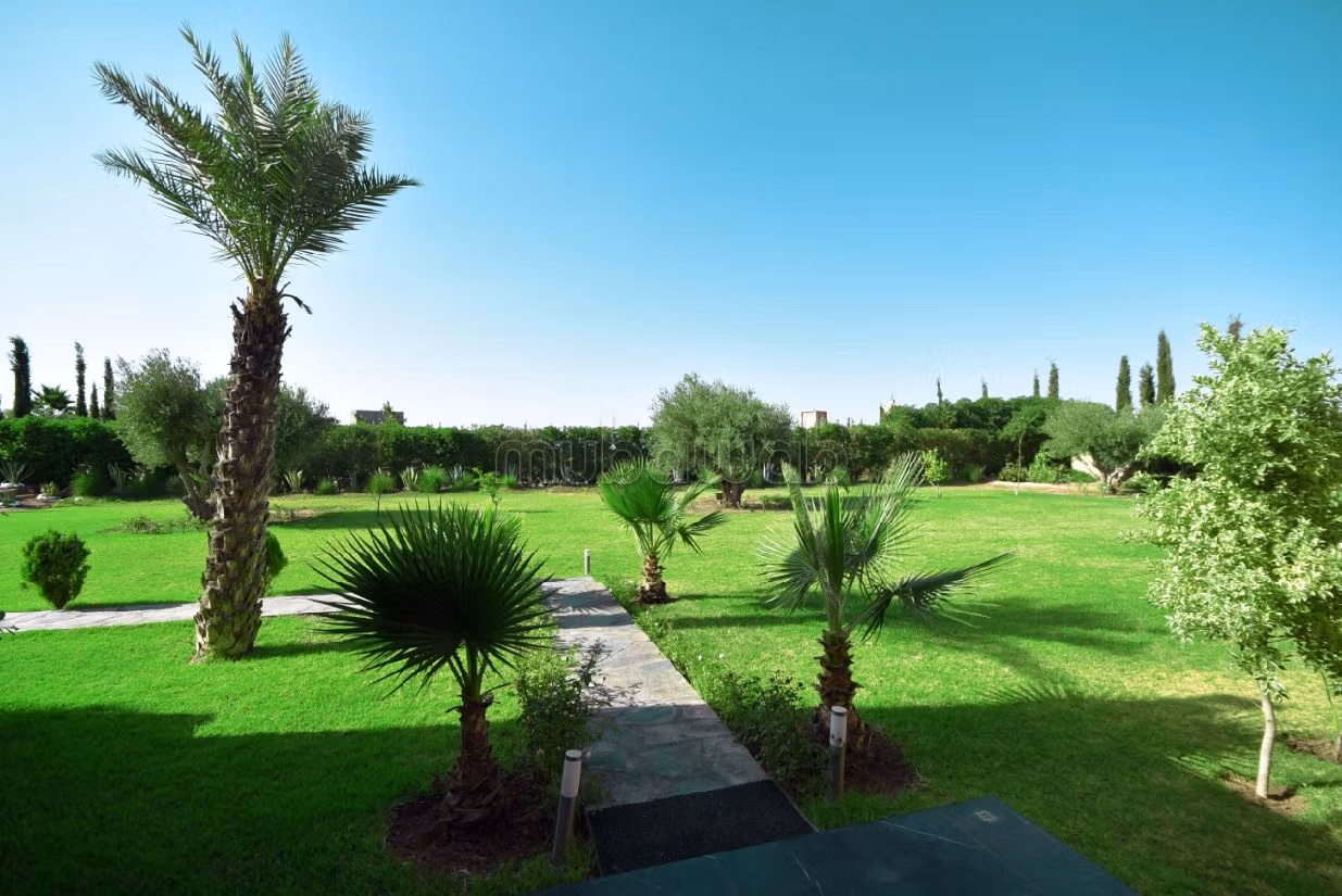 Suntuosa villa en venta en Route de Ouarzazate. Superficie 2000 m². Amueblado. 