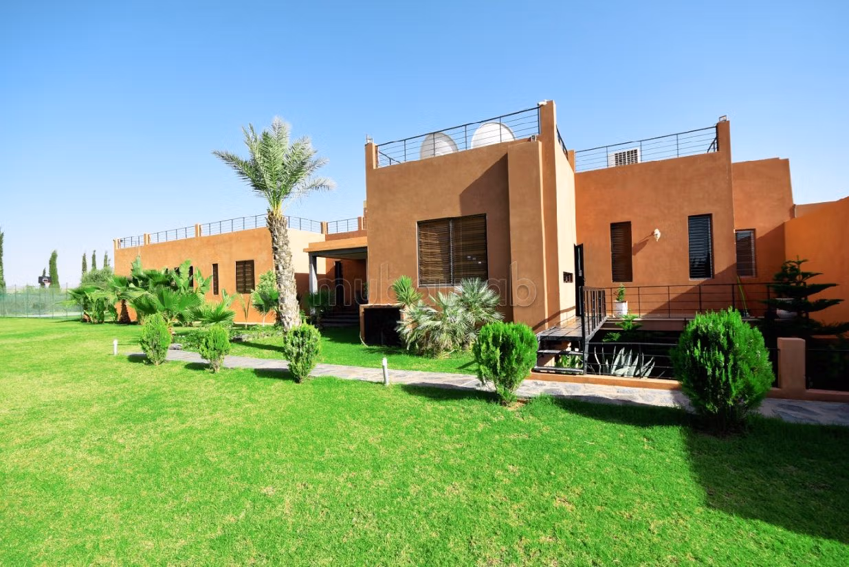 Suntuosa villa en venta en Route de Ouarzazate. Superficie 2000 m². Amueblado. 