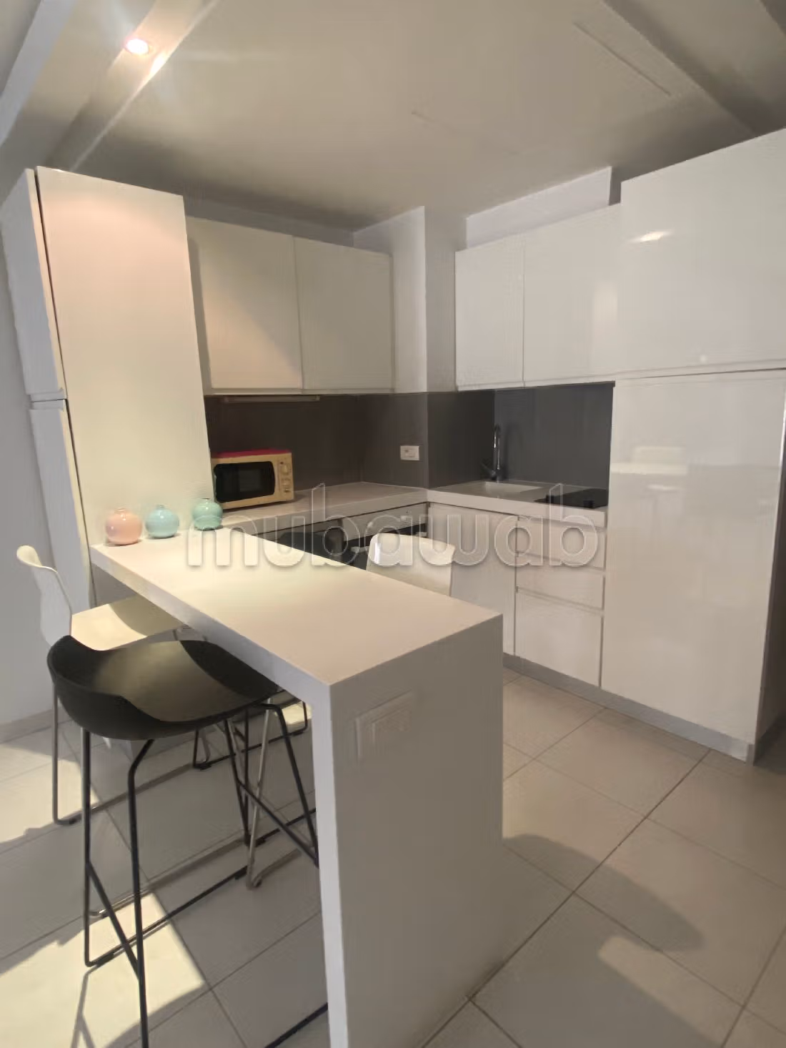 Bonito piso en venta en Bourgogne Est. 1 dormitorio. Jardín y ascensor.