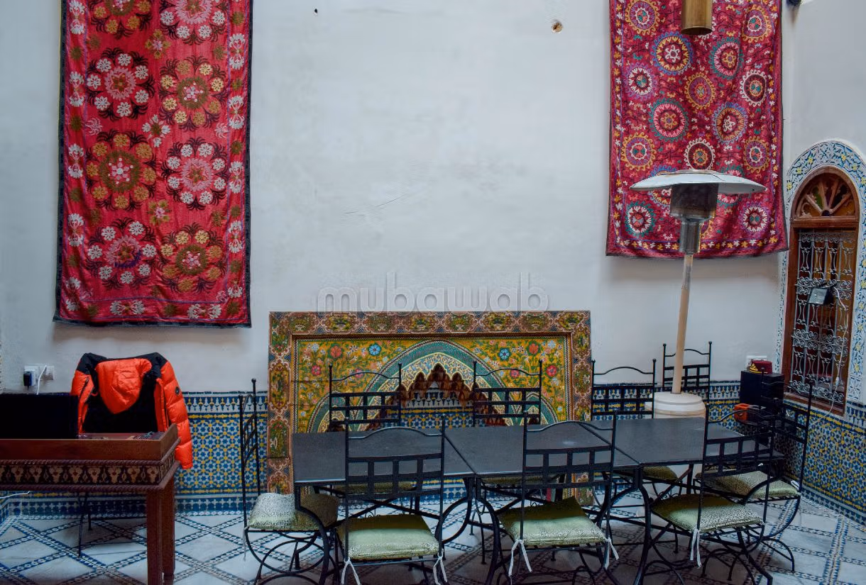 Riads te koop in Talaa. Totale oppervlakte 140 m². Volledig uitgeruste keuken. 