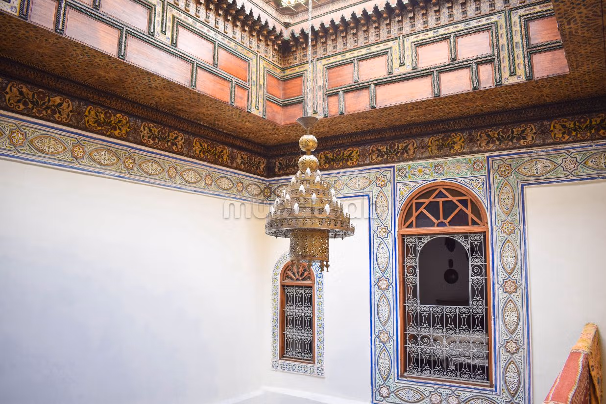 Riads te koop in Talaa. Totale oppervlakte 140 m². Volledig uitgeruste keuken. 