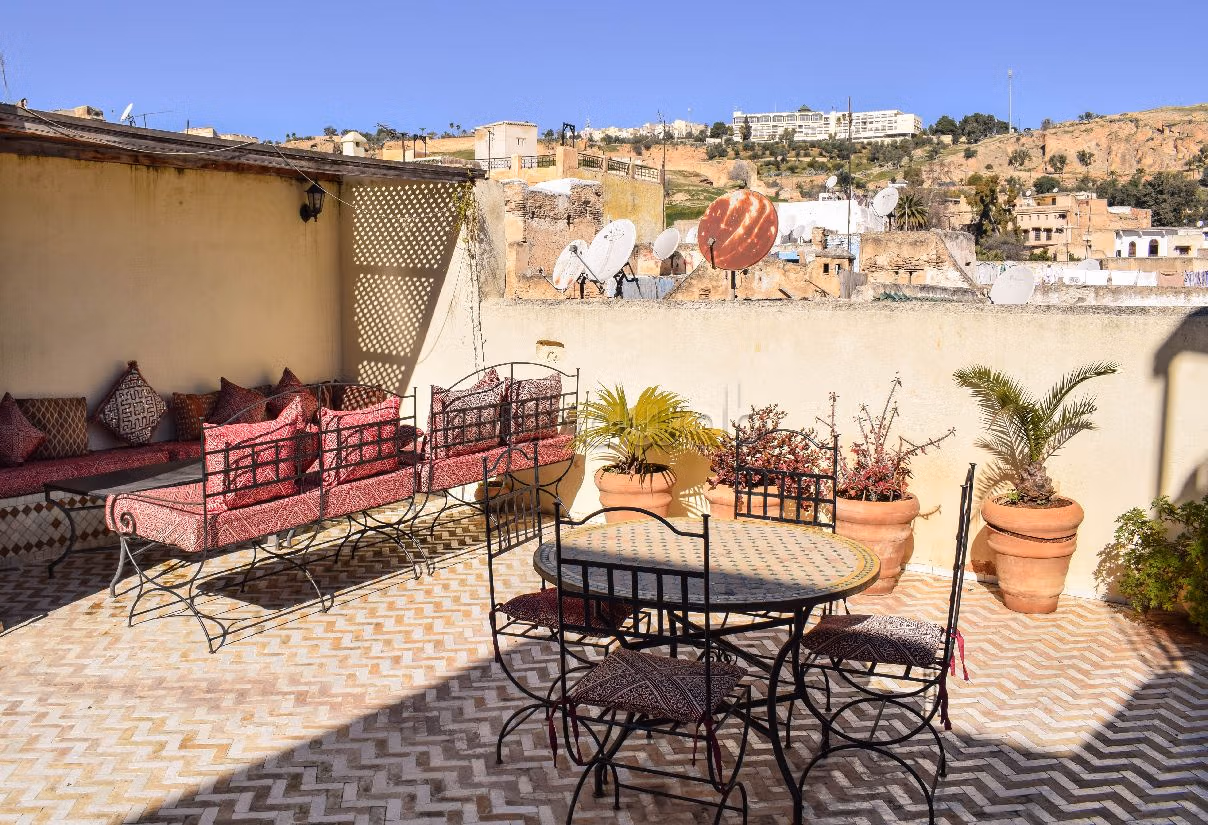 Riads te koop in Talaa. Totale oppervlakte 140 m². Volledig uitgeruste keuken. 